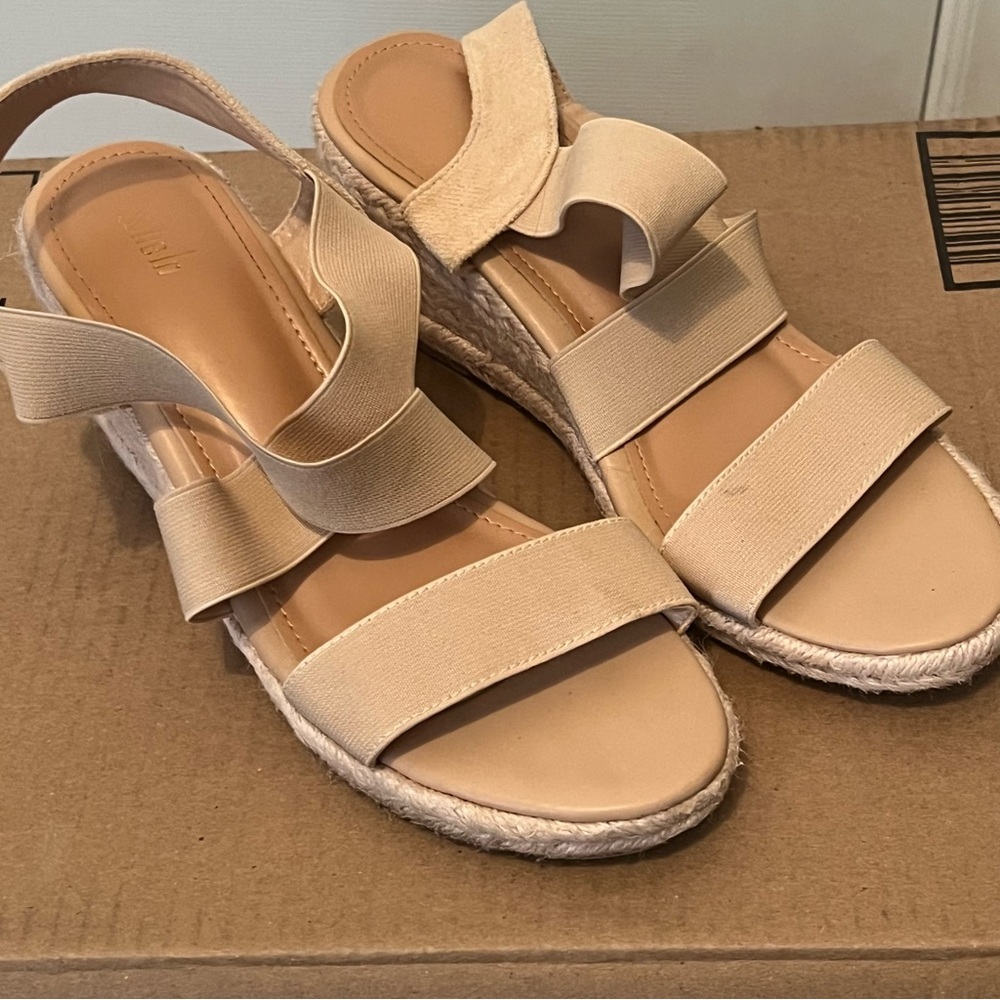 Natural Colored Wedges